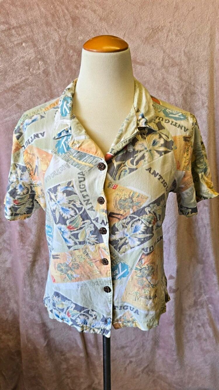 Vintage 90s Island Traders Antigua Rayon Shirt L Tropical Hawaiian Button Up